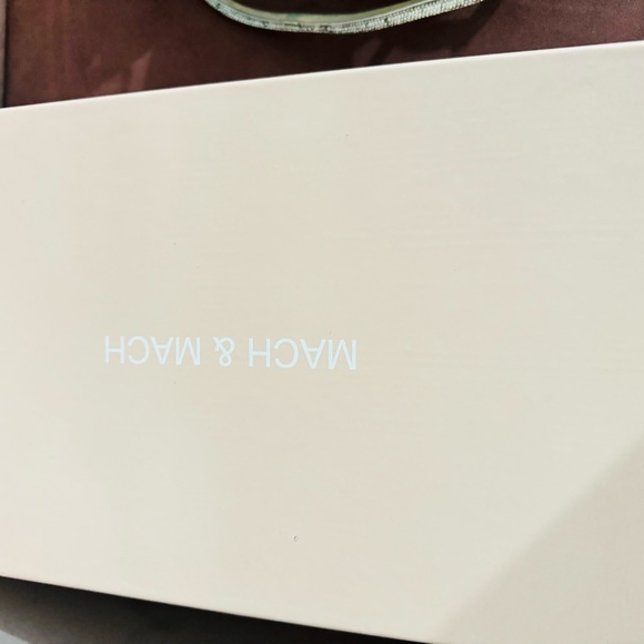 Mach & Mach double Bow Pointed Toe Pump - Picture 4 of 6